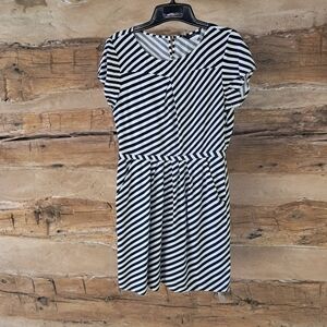 J. Crew Factory Black & White Striped Short Sleeved Rayon Mini Dress Size 6